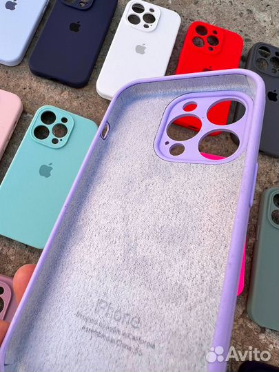 Чехол на iPhone 14 Pro (c защитой камеры)