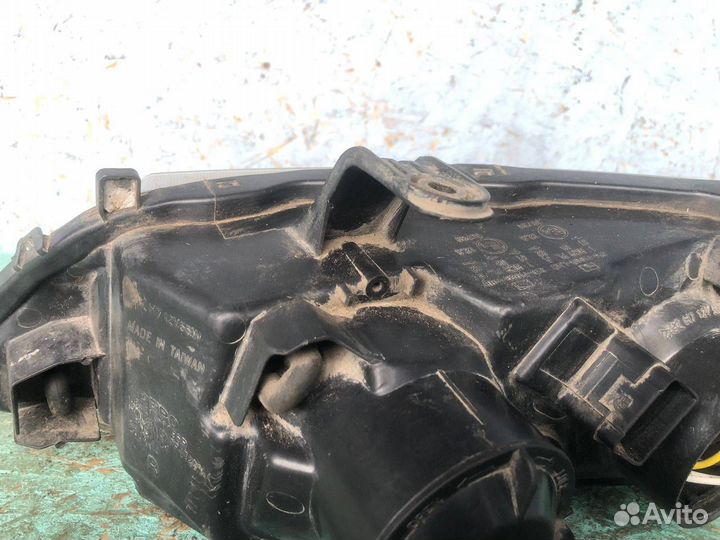 Фара правая Nissan Almera N16 рест. (2002 - 2006)