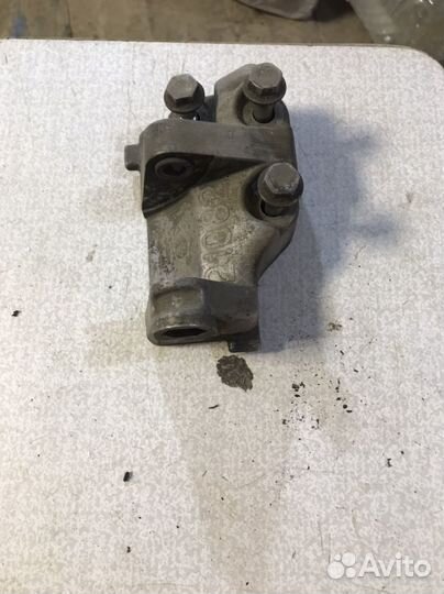 Кронштейн генератора ваз