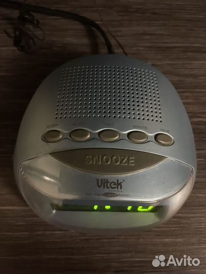 Настольные часы,будильник,радио