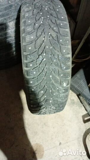 Nokian Tyres Hakkapeliitta 9 SUV 215/70 R16