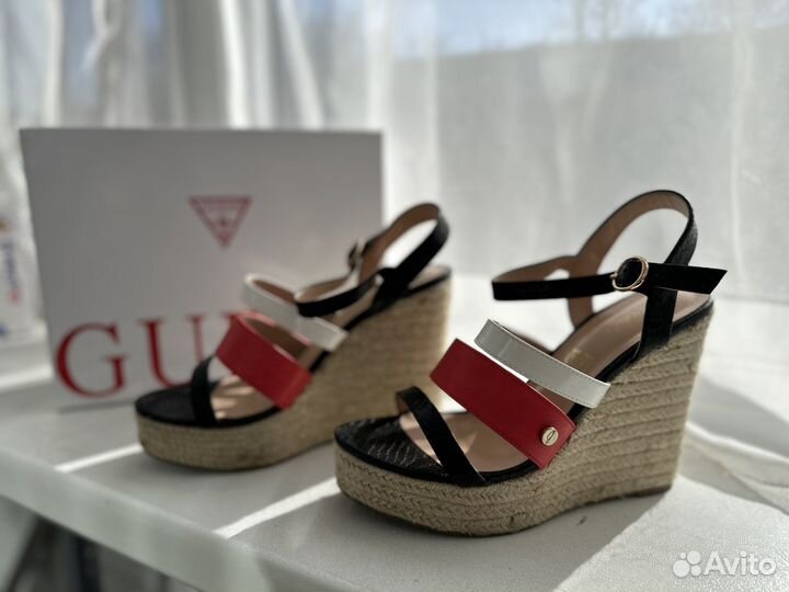 Босоножки guess 39