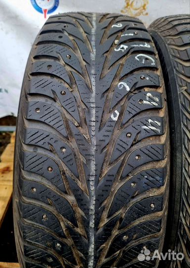 Yokohama Ice Guard IG35 215/60 R16 99T