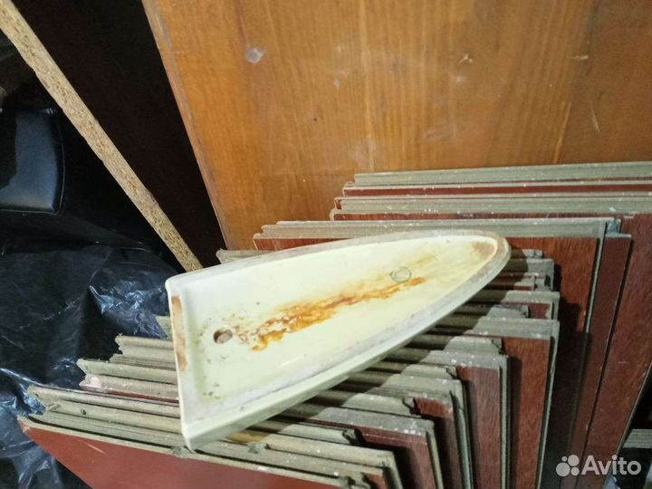 Домашняя фарфоровая утварь