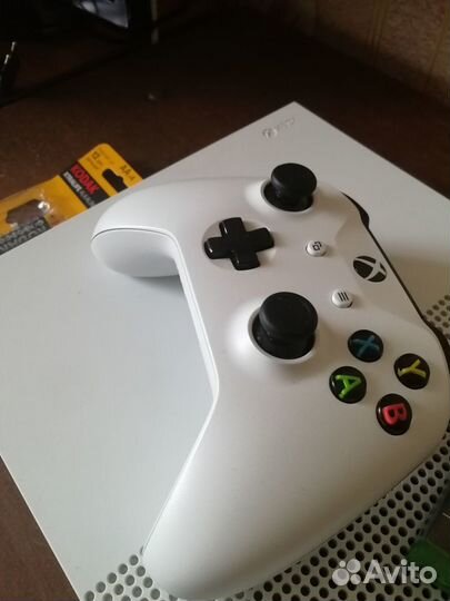 Продам xbox one s