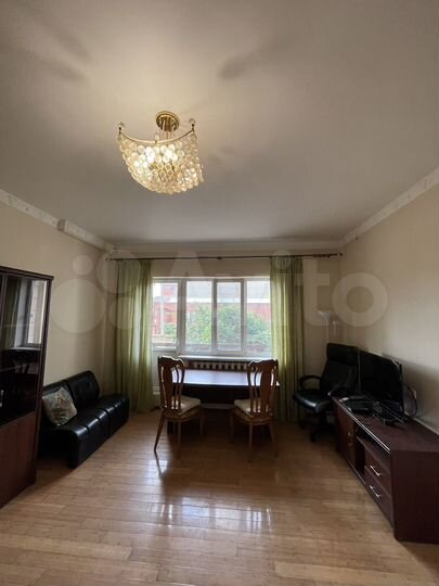 Дом 140 м² на участке 4 сот.
