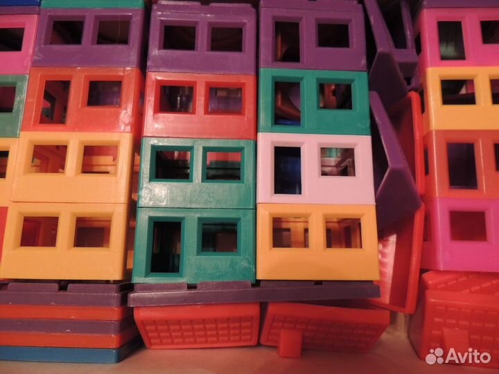 Игры:Детский строительный конструктор Будiвельник