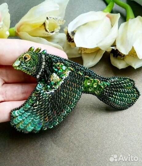 Брошь 