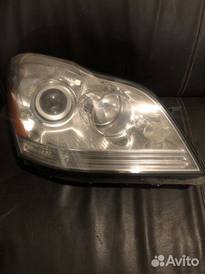 Фонарь передний правый