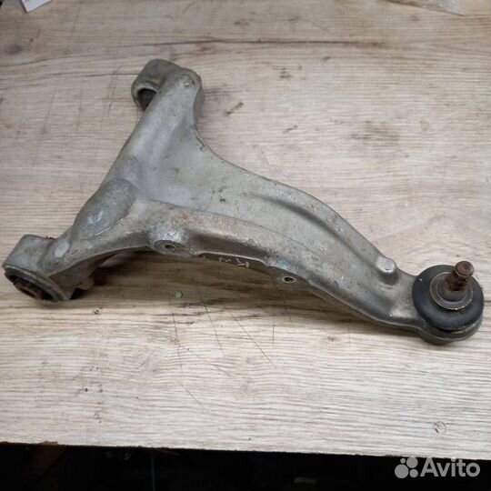 Рычаг задний правый Kia Sorento 2 2012 552401U000