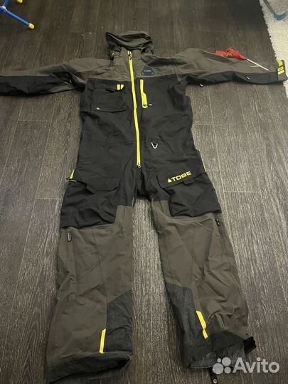 Комбинезон для снегохода