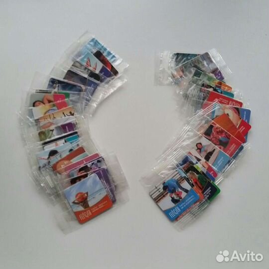 Игрушки, карточки, магнитики из разных коллекций