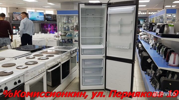 Холодильник Samsung
