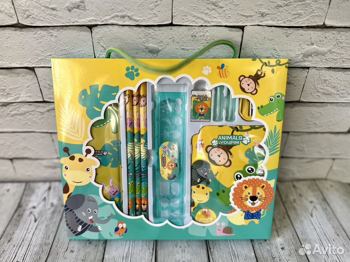 Новый детский набор канцелярских товаров