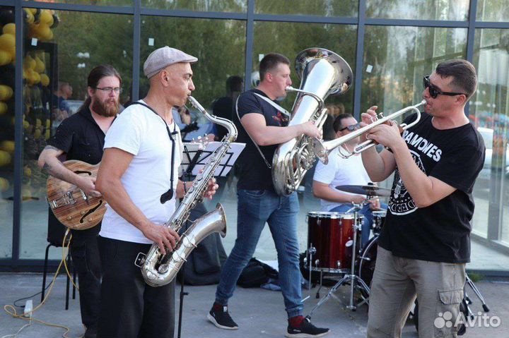 Кавер группа / брасс бэнд