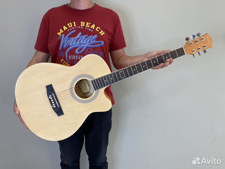 Акустическая гитара новая