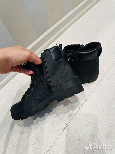 Ботинки демисезонные для девочки 34