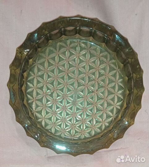 Пепельница, цветное стекло