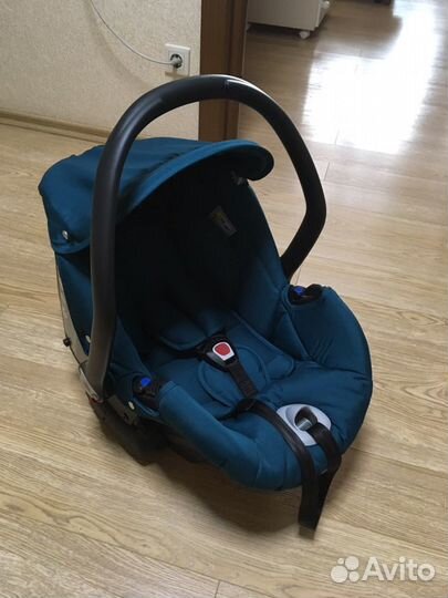 Автокресло-люлька новое CAM Area Zero+