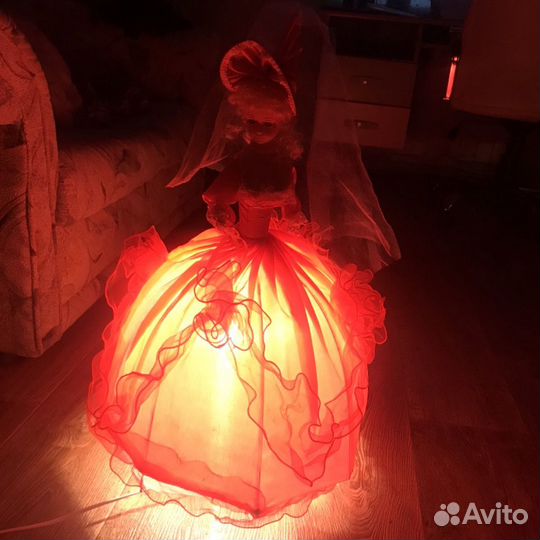 Детская заводная кукла-ночник (музыкальная )