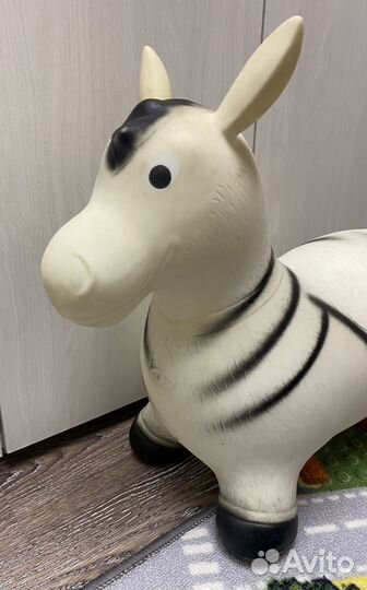 Прыгун ослик