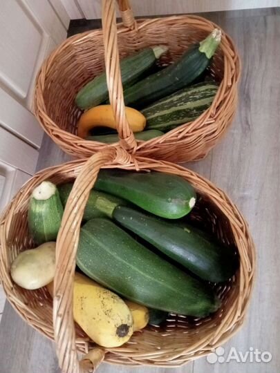 Кабачки Цуккини и Жёлтый банан