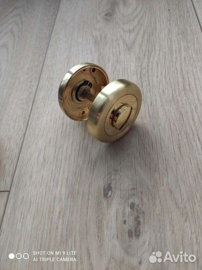 Завертка сантехническая фиксатор