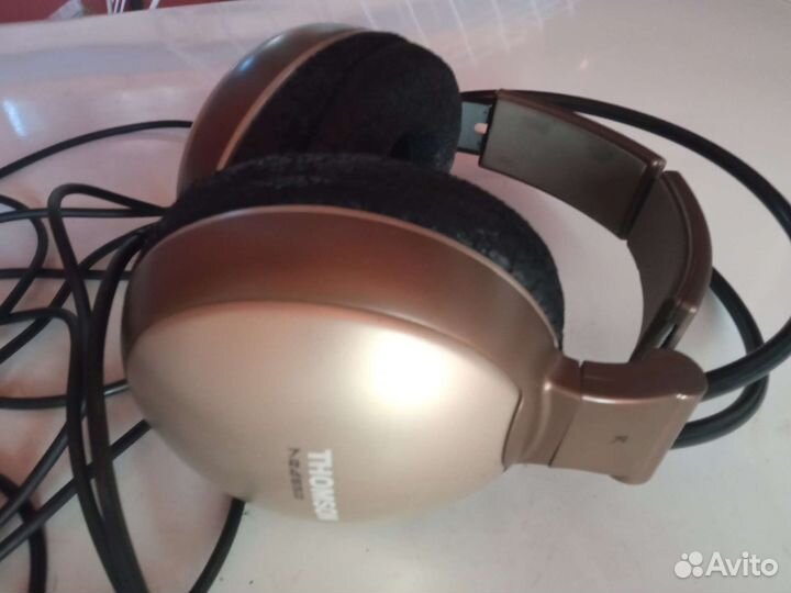 Наушники Thomson