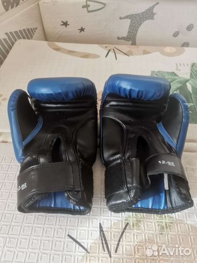 Боксерские перчатки
