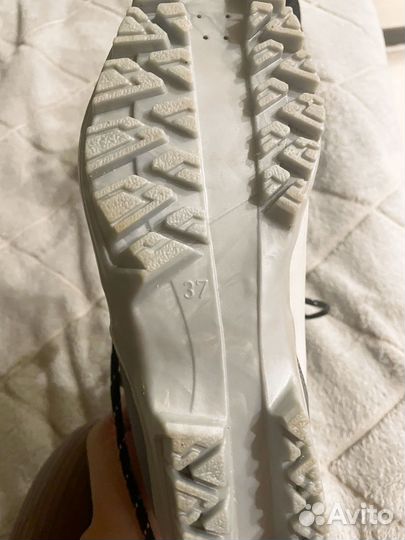 Лыжные ботинки классические