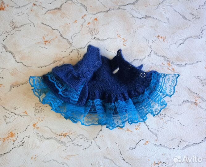 Вязаное платье для куклы Paola Reina