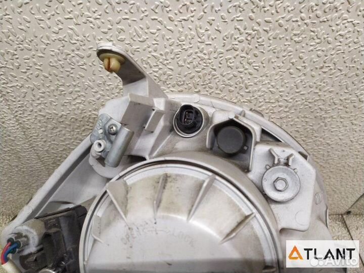 Фара передняя левая toyota sienta