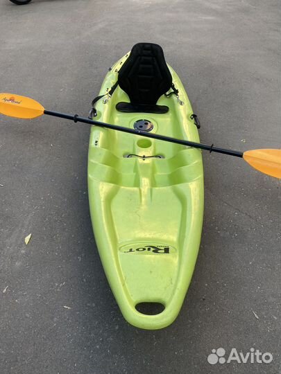 Каяк пластиковый Riot Kayaks Escape 9 (sit on top)