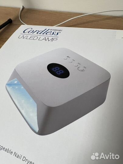 Лампа для сушки ногтей