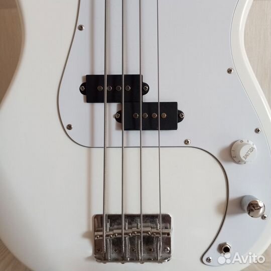 Басс гитара pb Rockdale 4 струны