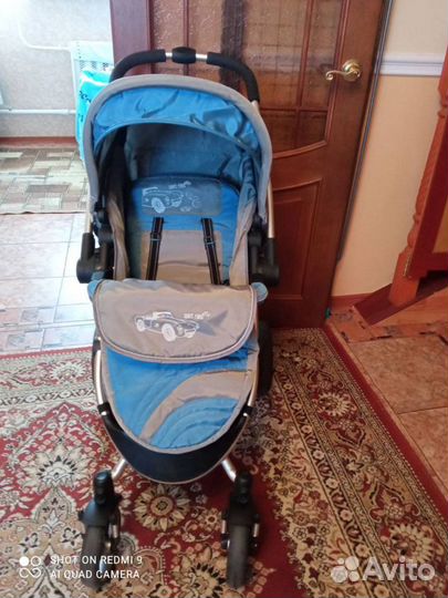 Коляска прогулочная с перекидной ручкой