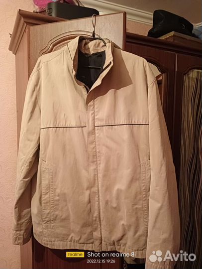 Куртка ветровка