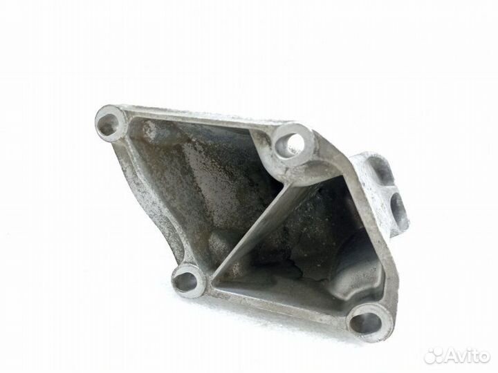 Кронштейн опоры двигателя левый Bmw 7-Series E65