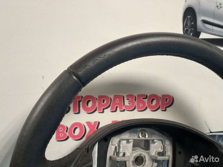 Руль Новый с дефектом Peugeot 408