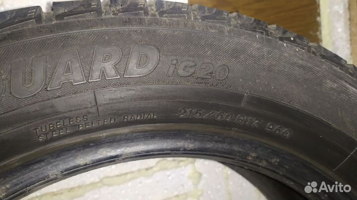 Yokohama Ice Guard IG20 215/60 R17