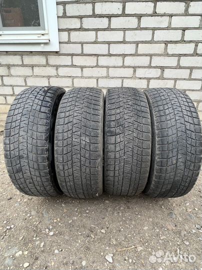 Bridgestone Blizzak DM-V1 225/60 R18
