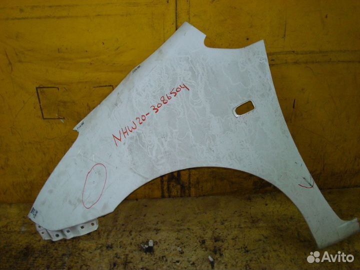 Крыло переднее Toyota Prius NHW20 (Левое)