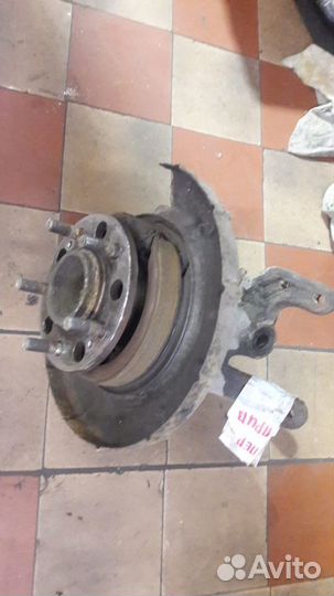 Кулак задний Kia Sportage 3 Hyundai ix35