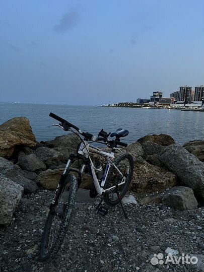 Велосипед GT avalanche 3.0