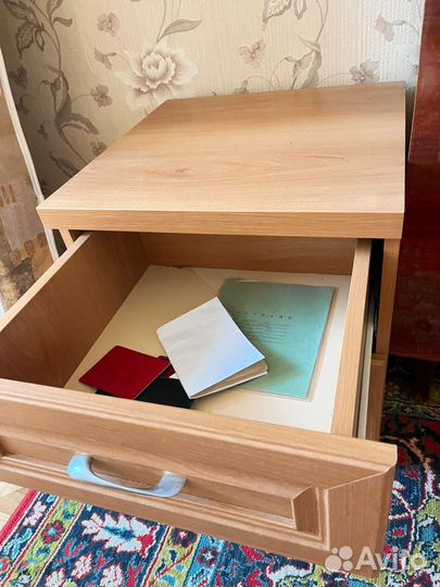 Тумбочка прикроватная 45*45*45