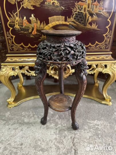 Подставка. Стол. Шинуазри
