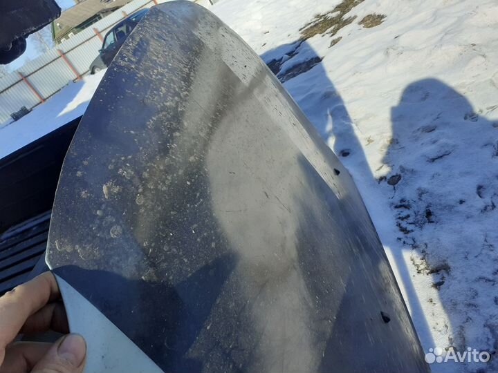 Капот на renault logan 1