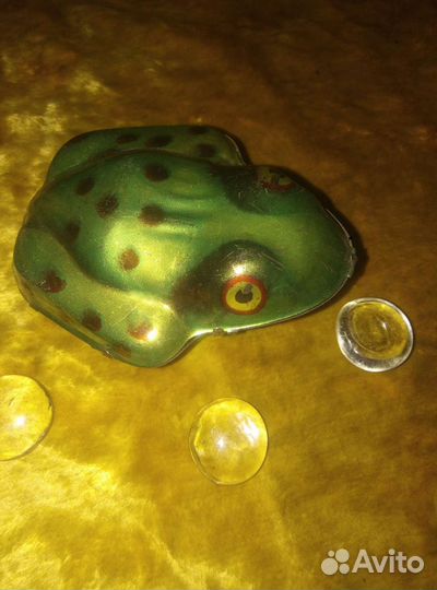 Лягушка заводная