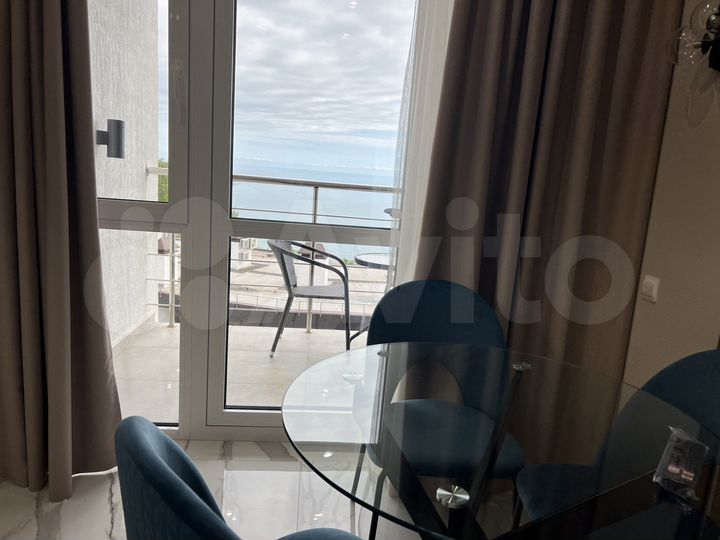 2-к. квартира, 50 м², 3/3 эт.