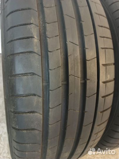 Pirelli P Zero PZ4 245/45 R18 и 275/40 R18